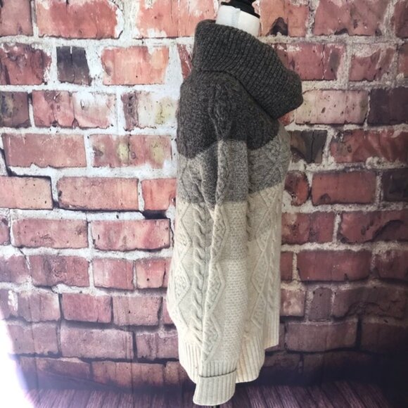 BCBG Maxarzia Cowl Neck Wool Sweater - XS - Picture 4 of 12